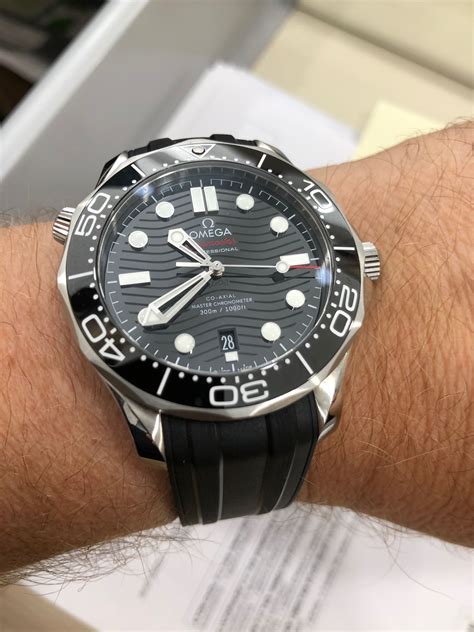 does crown on omega seamaster 300 diver dig into wrist|omega seamaster 300 track review.